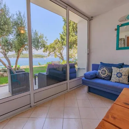 아파트 -comfort One Bedroom E8 룸바르다
